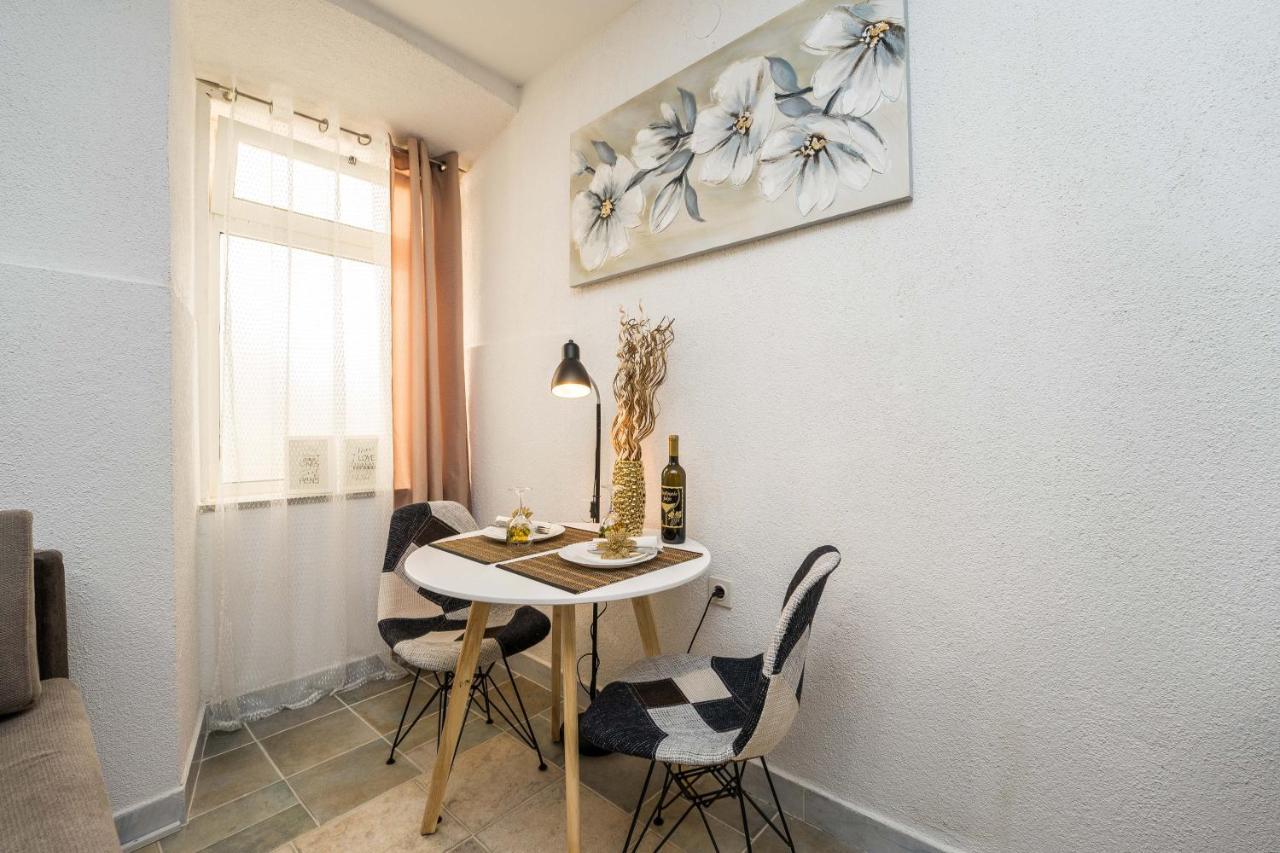 זאדאר Apartman Evita מראה חיצוני תמונה