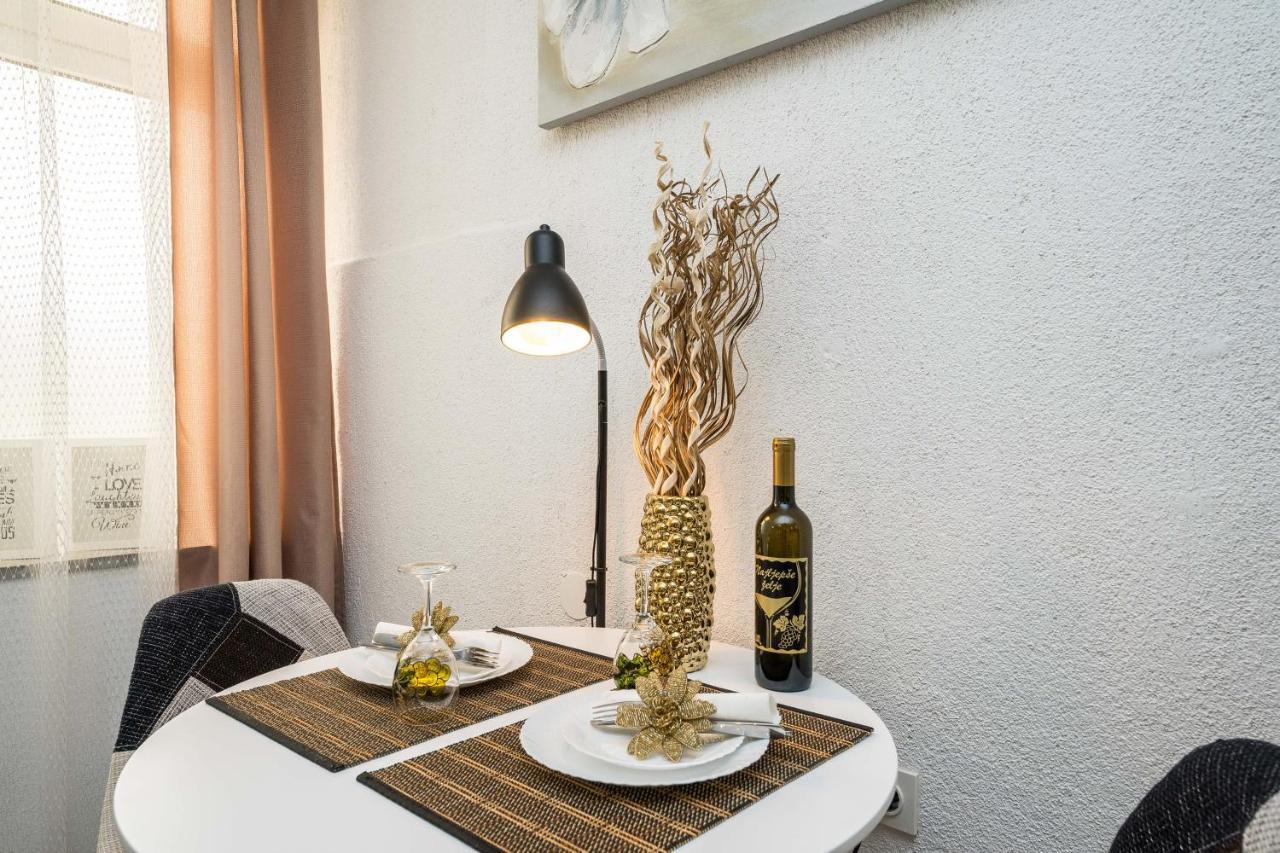 זאדאר Apartman Evita מראה חיצוני תמונה